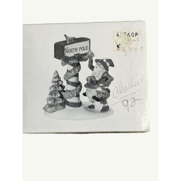 Heritage Village Collection Trimming The North Pole Porcelain Accessory - Picture 3 of 12